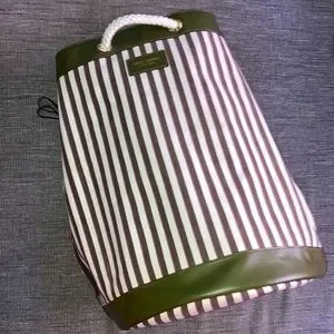 henri bendel | Bags | Henri Bendel Signature Stripe And Moss  display picture 3